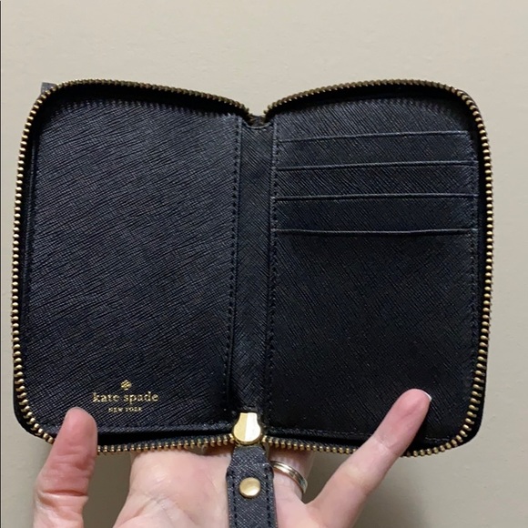 Kate Spade Wristlet - Picture 6 of 9